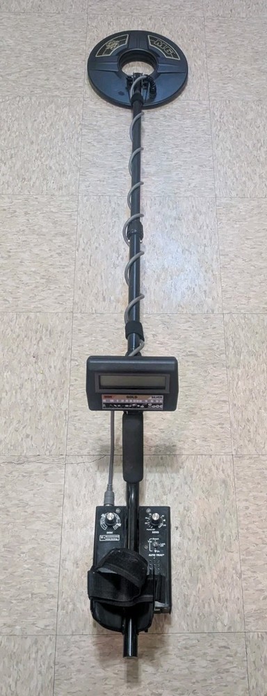 White's Electronics M6 Metal Detector Works Great