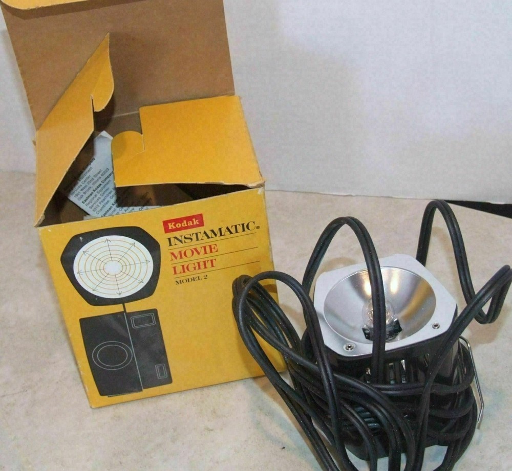 Kodak Instamatic movie light model 2