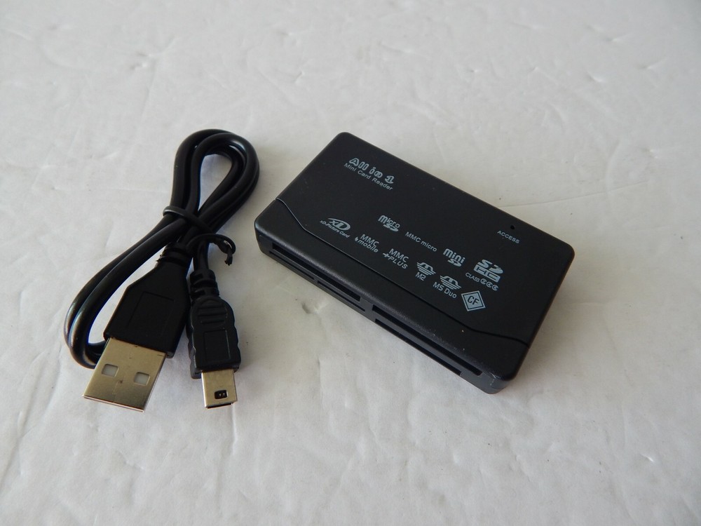 Universal USB 2.0 All-In-One Compact Flash Memory Card Reader - Black New