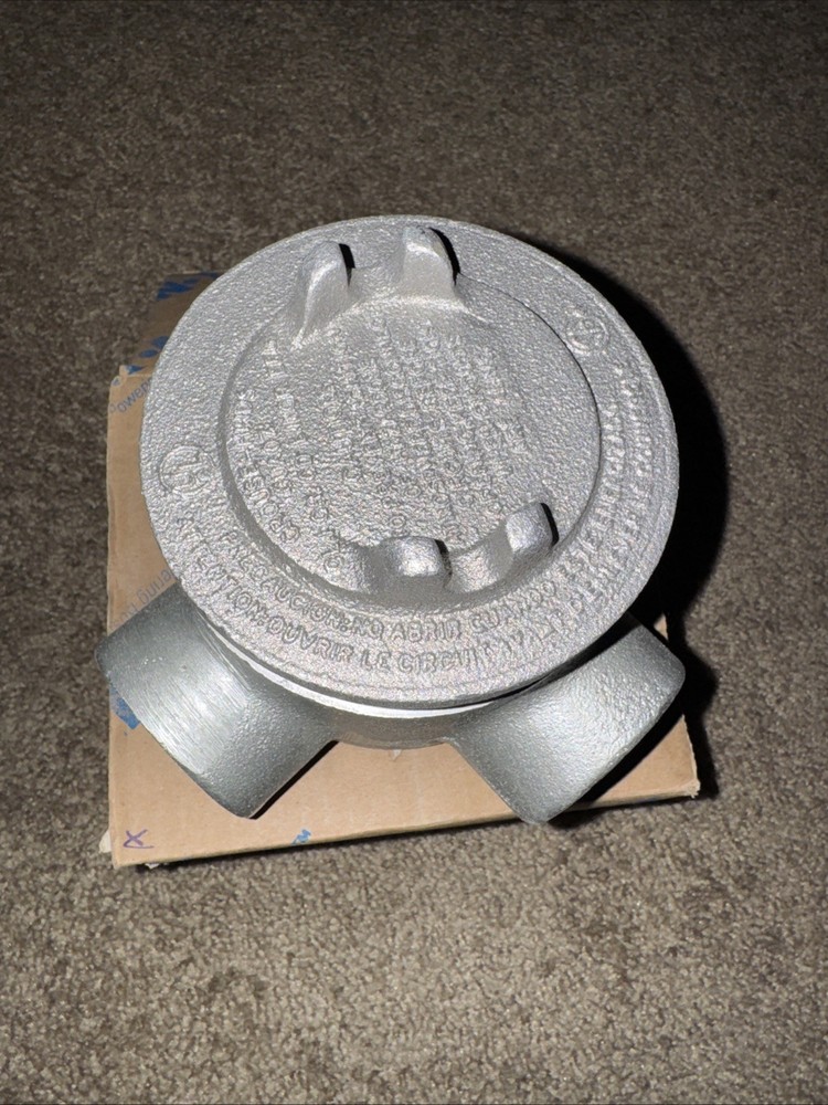 EATON CROUSE-HINDS GUAL47 NEW