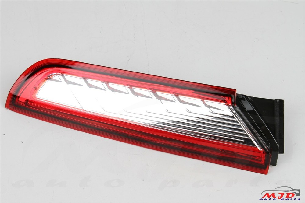 FOR FORD TRANSIT CONNECT 2014-2020 REAR UPPER TAIL LIGHT REFLECTOR LEFT + RIGHT