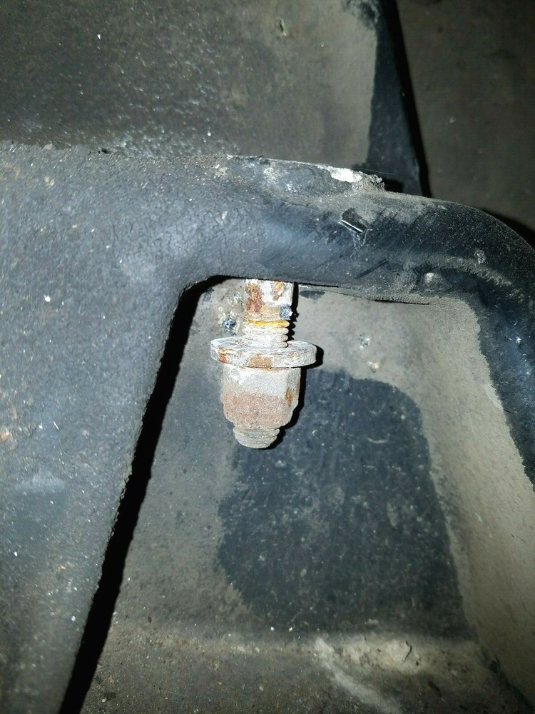 KENWORTH T-2000 FRAME HORN B11-1000-1R