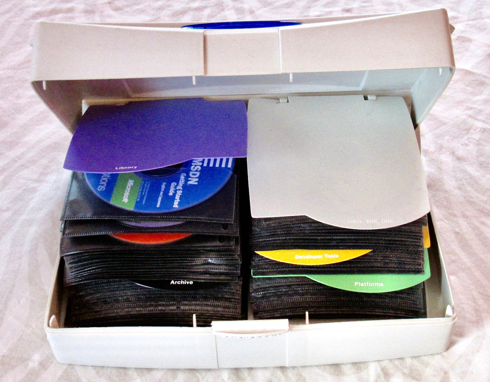 New MSDN Microsoft Developer Discs Library Archive Index SDK Platforms HARD CASE