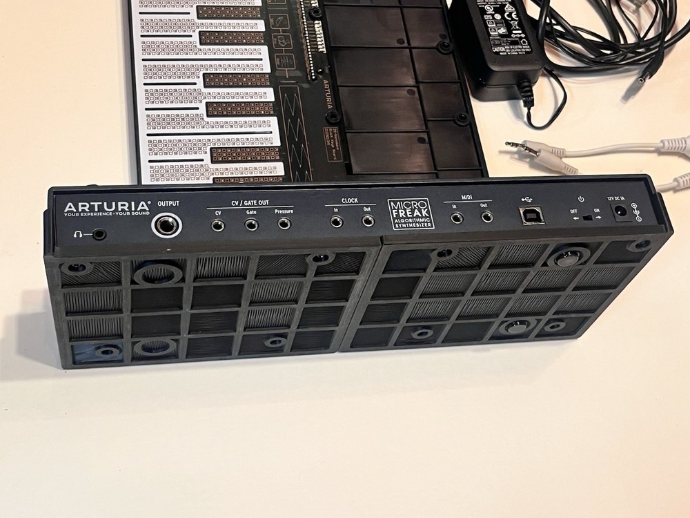 Arturia MicroFreak Synthesizer