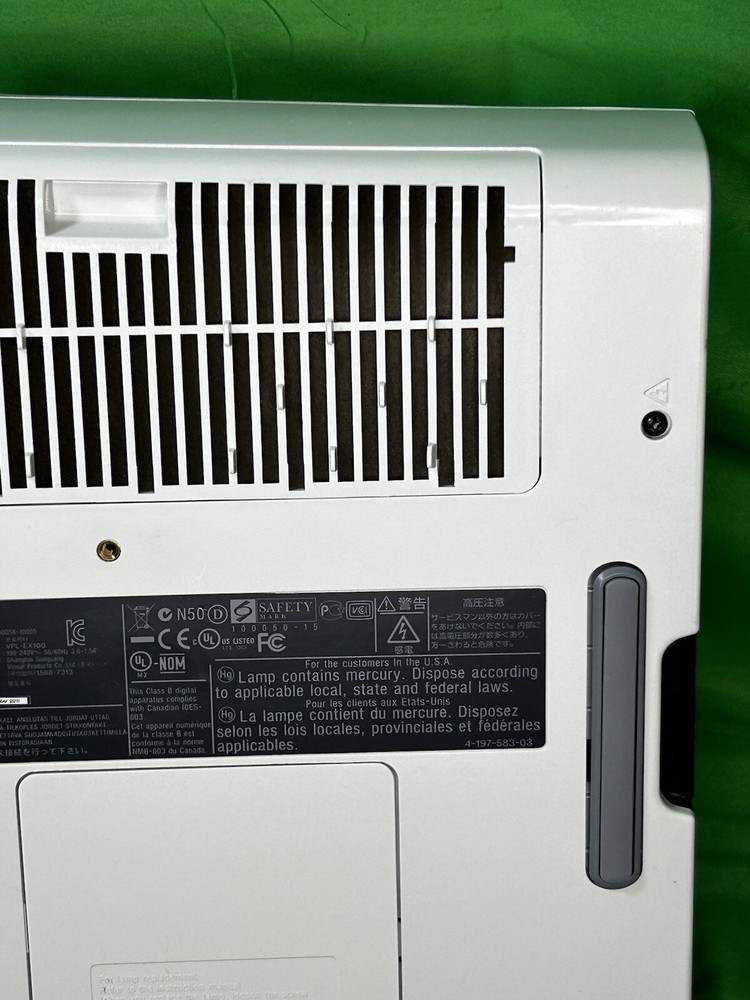 SONY DATA PROJECTOR white W/ Power Cable , Remote & Adapter VPL-EX100 *Tested*