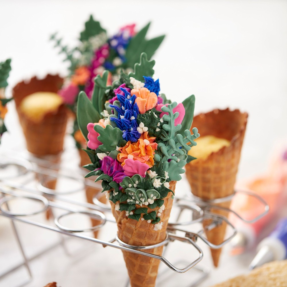 Wilton Cupcake Cones Baking Rack 12-Cavity Ice Cream Cone Cupcakes Holder