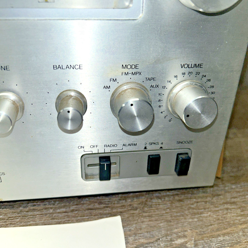 Hanimax HCS 250 Compact Stereo System AM/FM Cassette - READ DESCRIPTION - AS IS