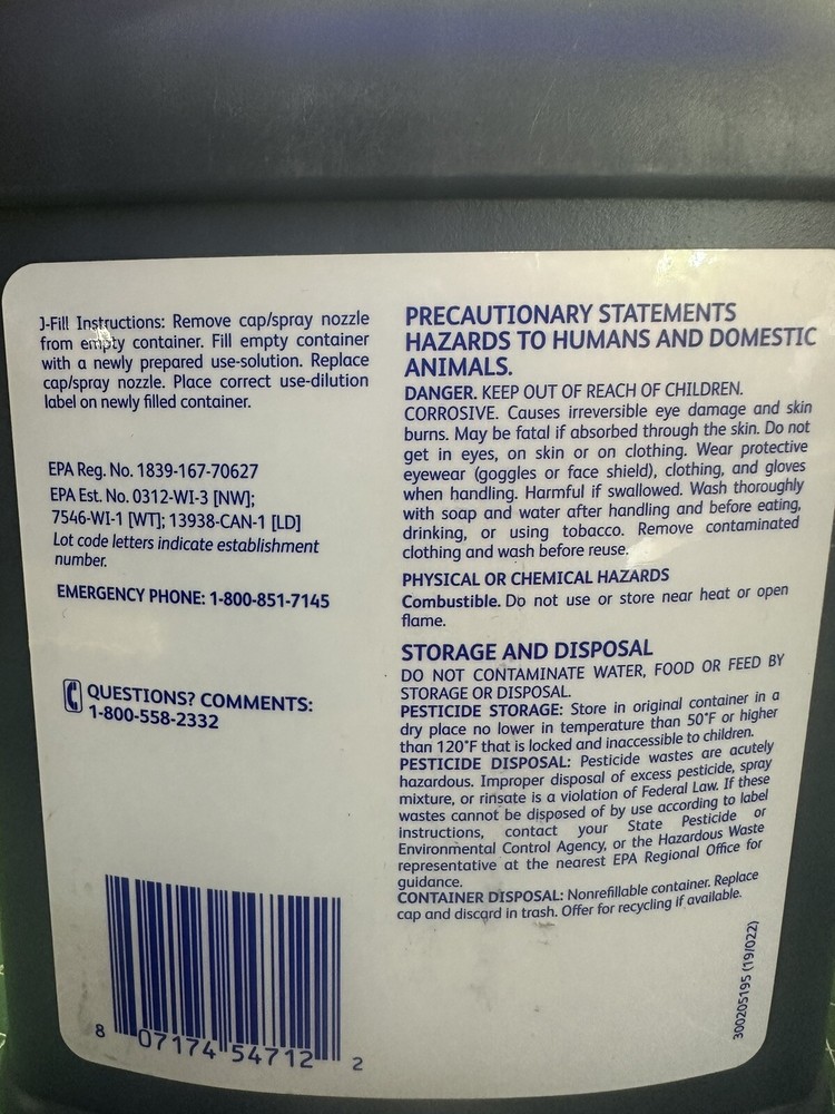 2-Diversey Crew Restroom Cleaner