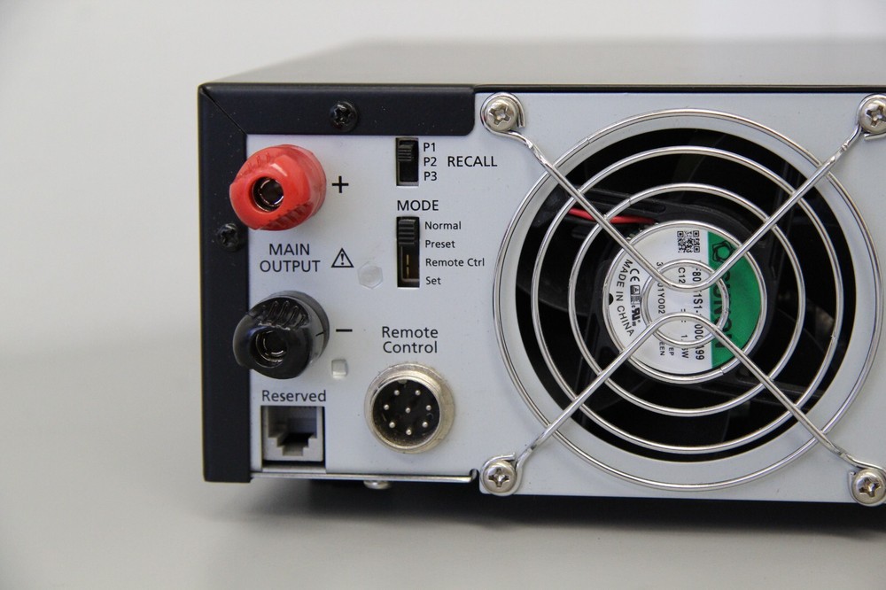 Extech Instruments 382275 Single Output Switching DC Power Supply