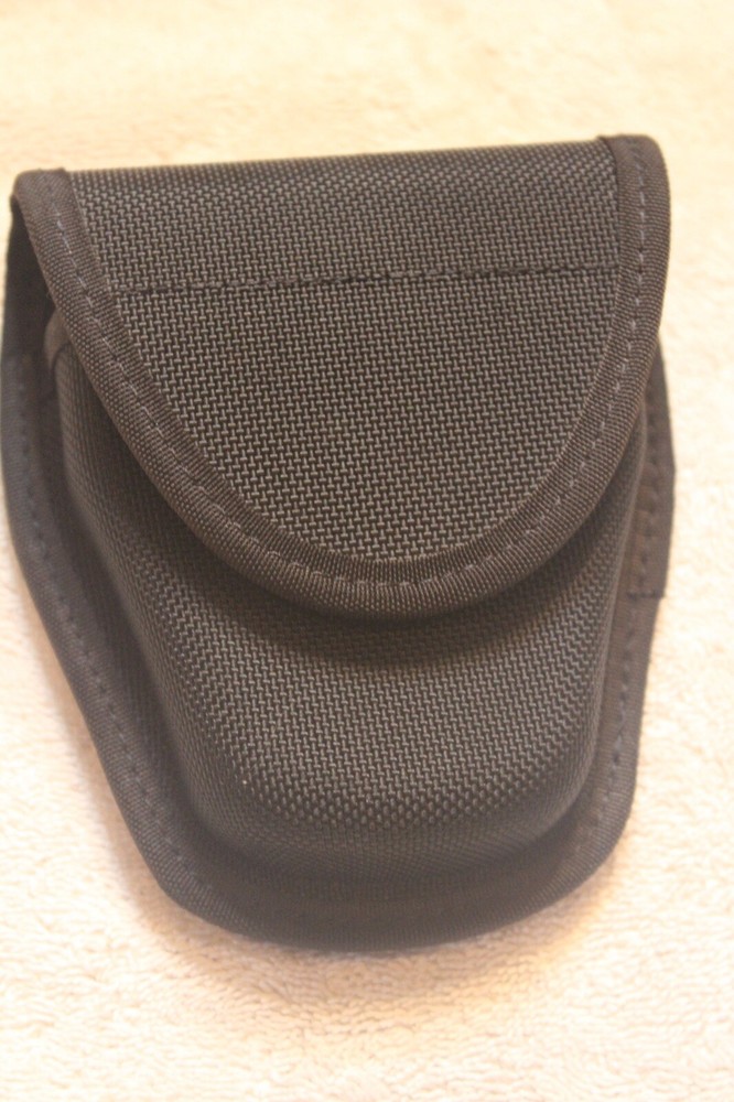 Blackhawk Black Molded Nylon Tactical Single Handcuff Case with Hidden Snaps