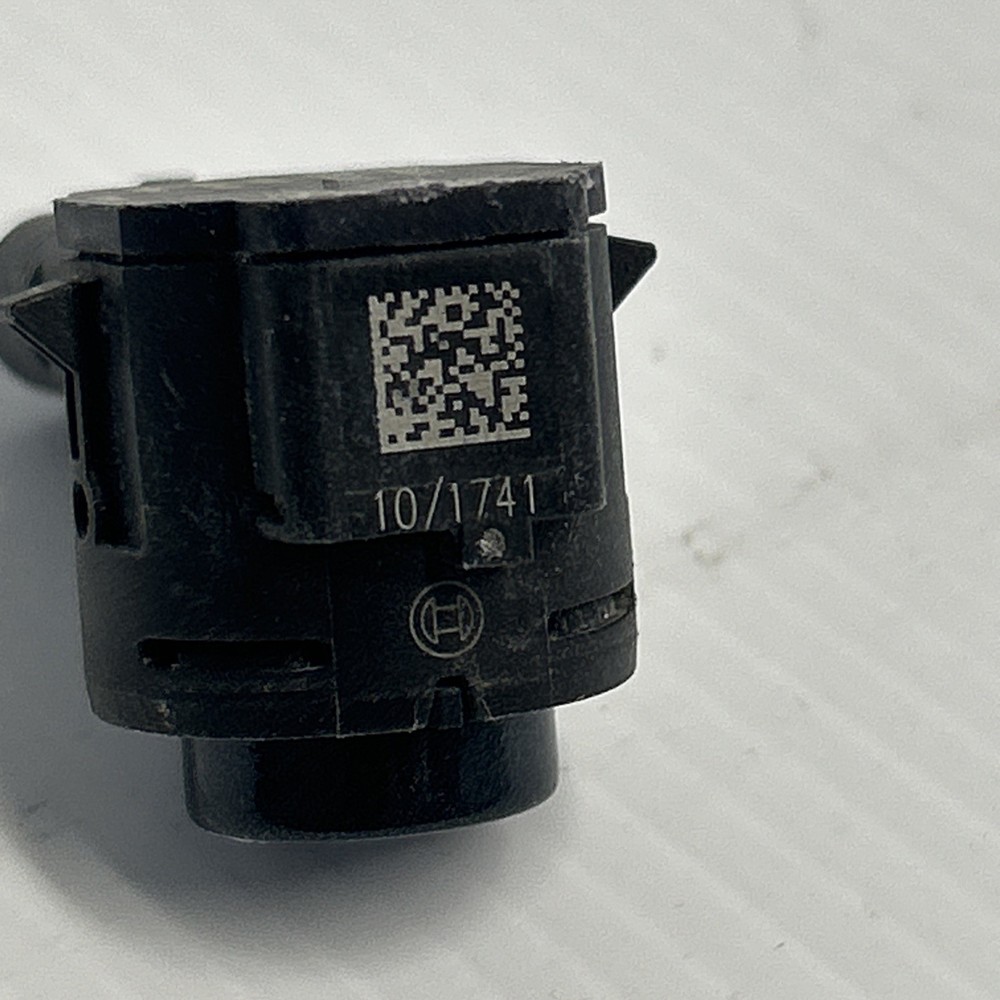2015-2021 XT4 GM Genuine Part PDS Sensor 84394627