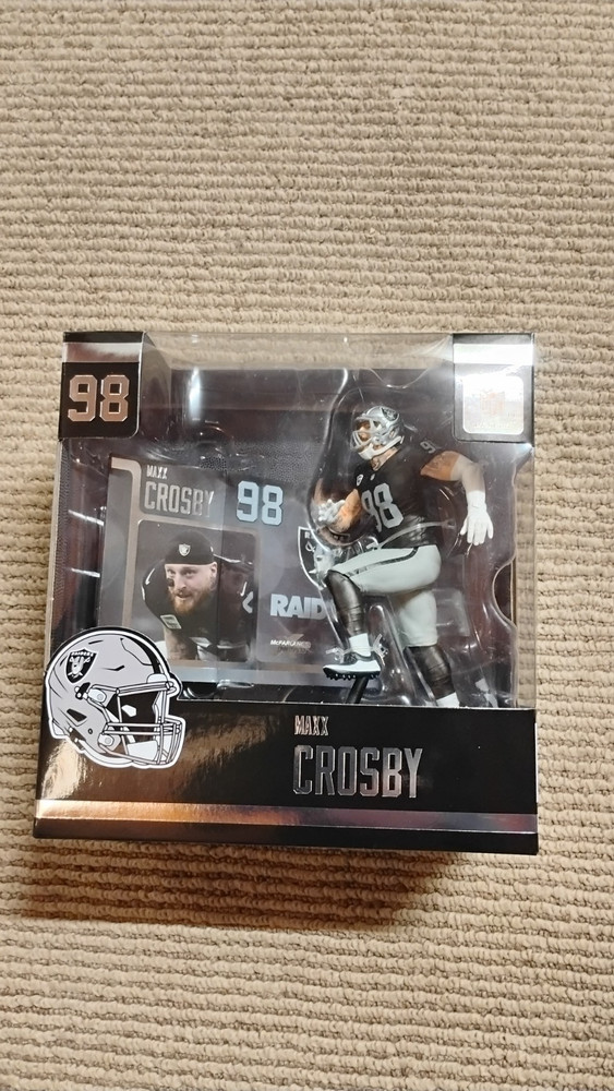 MCFARLANE LEGACY SERIES NFL MAXX CROSBY FIGURE (2024)