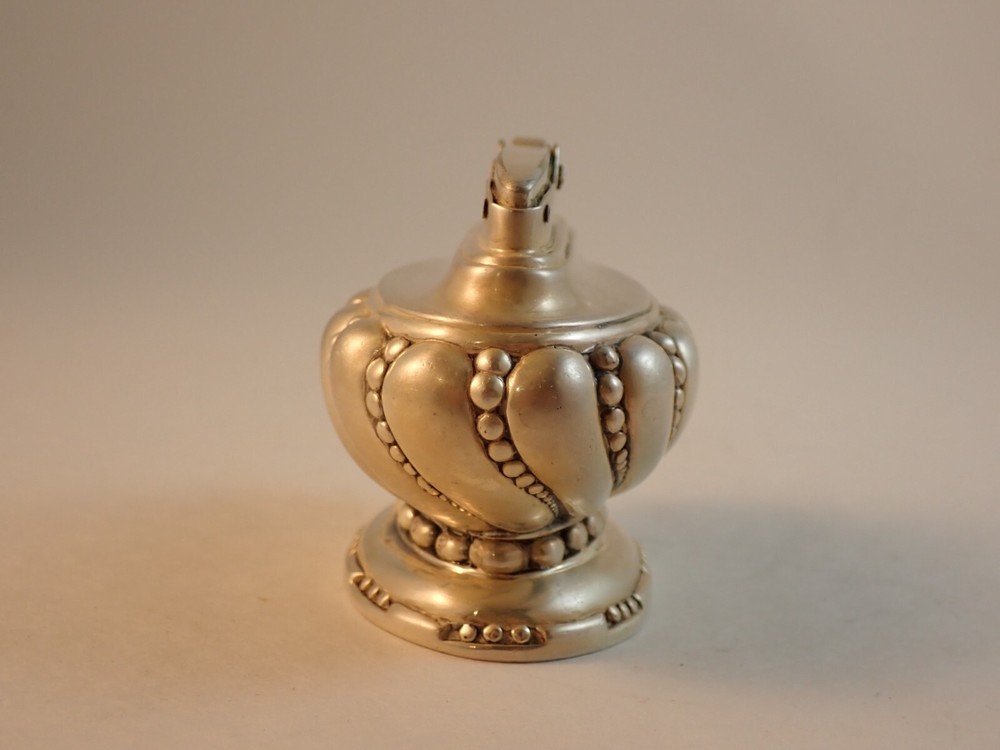 Vintage Ronson "CROWN" Silver Plate Table Lighter Rare Nice