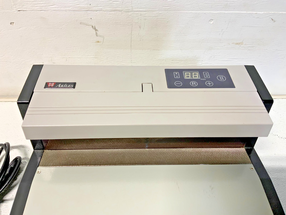 Akiles FlexiCloser Automatic Electric Wire Closer Binding Closing Machine A7C