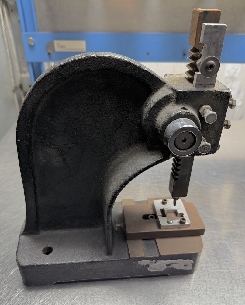 No. 0 Arbor Press Cast Iron *No Lever*