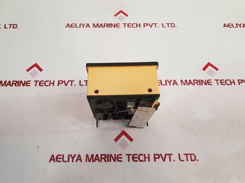 Crompton 244-02vg voltmeter 0-500v