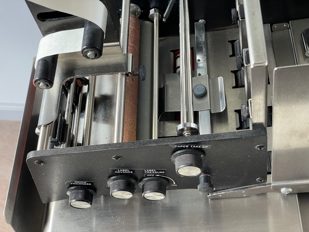 ASTRO ATS-9600 SINGLE ROLL TABBER FOR 1" SIZE CIRCLE TABS