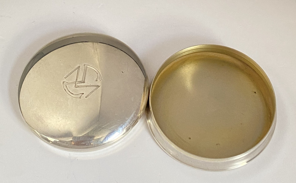 Antique c1910 Austrian Heavy Solid Silver Pill Trinket Box Gilt Interior