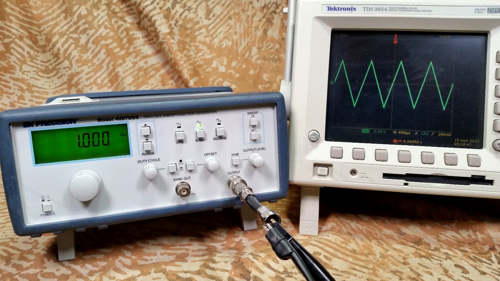 BK PRECISION 4007DDS 7MHZ DDS Sweep Function Generator TESTED WORKING