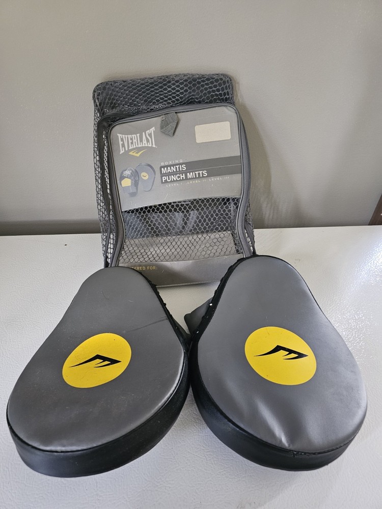 Everlast Mantis Punch Mitts Level II