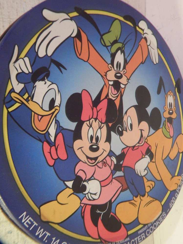 A 90s Disney empty biscuit tin