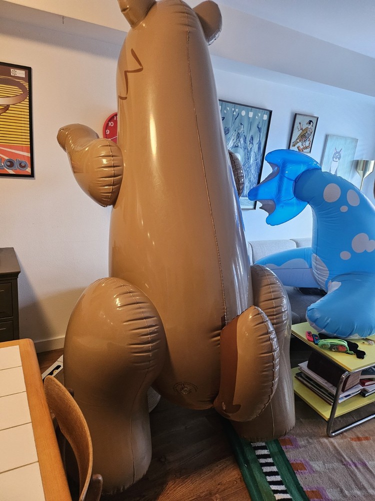 IW Inflatable World Bear Shiny