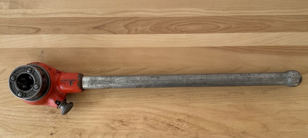 Ridgid 111-R Pipe Threader With Handle  & Die Head 1/2"