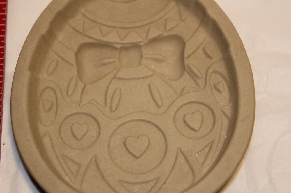 Easter Egg Wilton 1997 Cookie Mold ~5.5" L