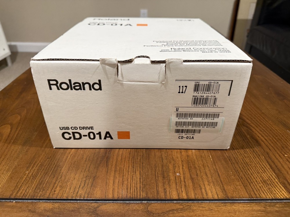 NEW / Open Box Roland CD-01A