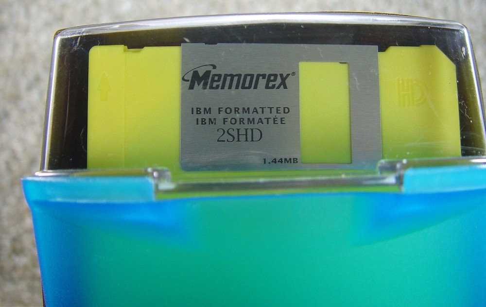MEMOREX PC Formatted 3.5" HD Computer Colored Diskette + File Box 40 Pack NEW †