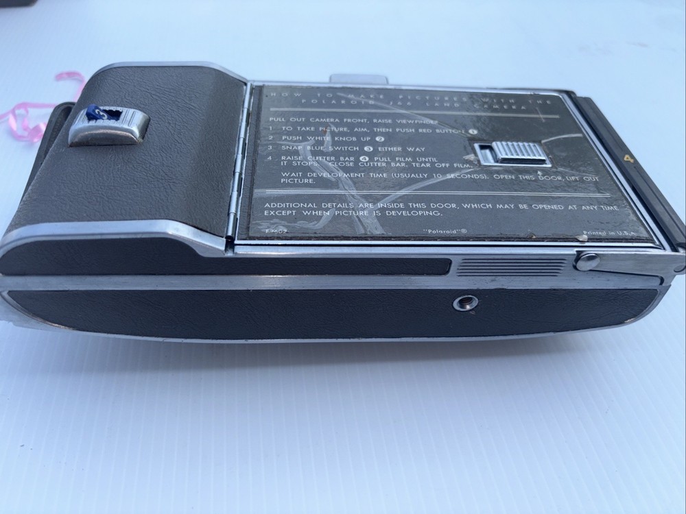 VINTAGE Polaroid Land Camera Model J66, Untested