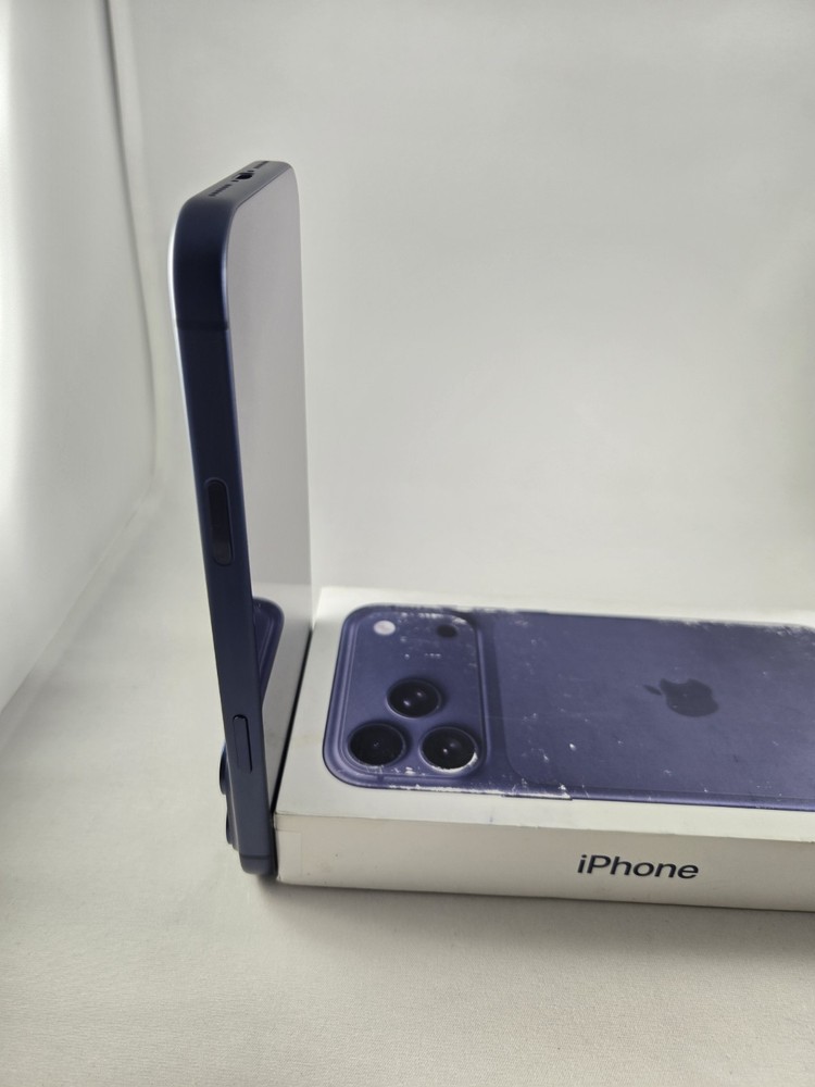 iPhone 17 Pro Max 256 GB Deep Blue Unlocked