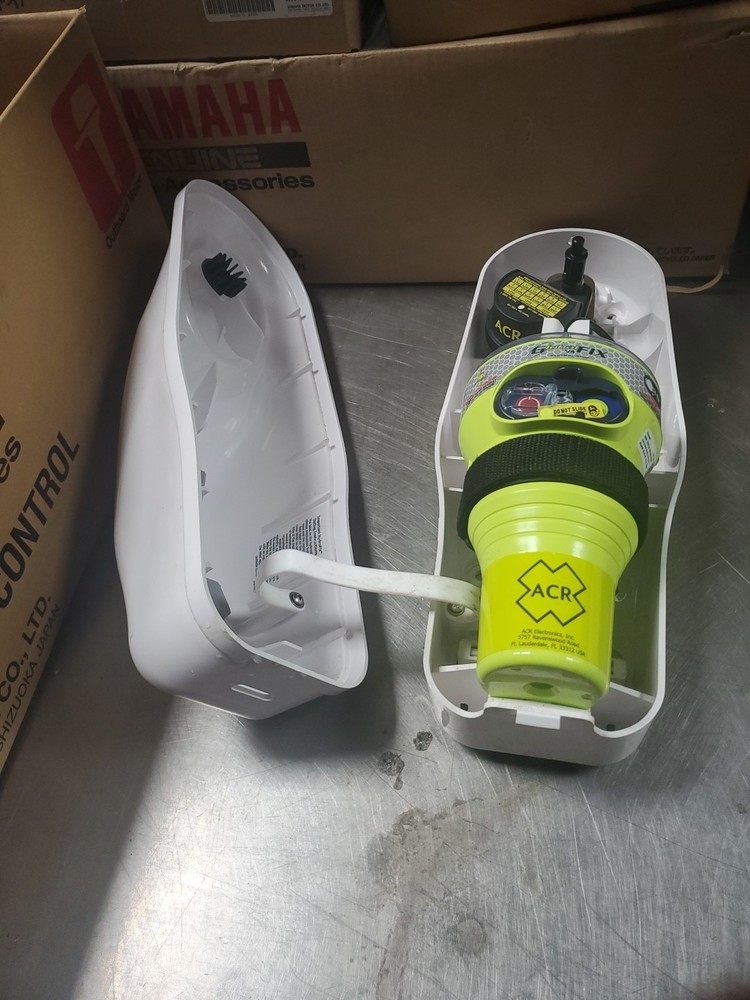 ACR GlobalFix V4 EPIRB