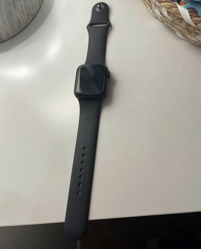 Apple Watch SE 40mm Black Unlocked