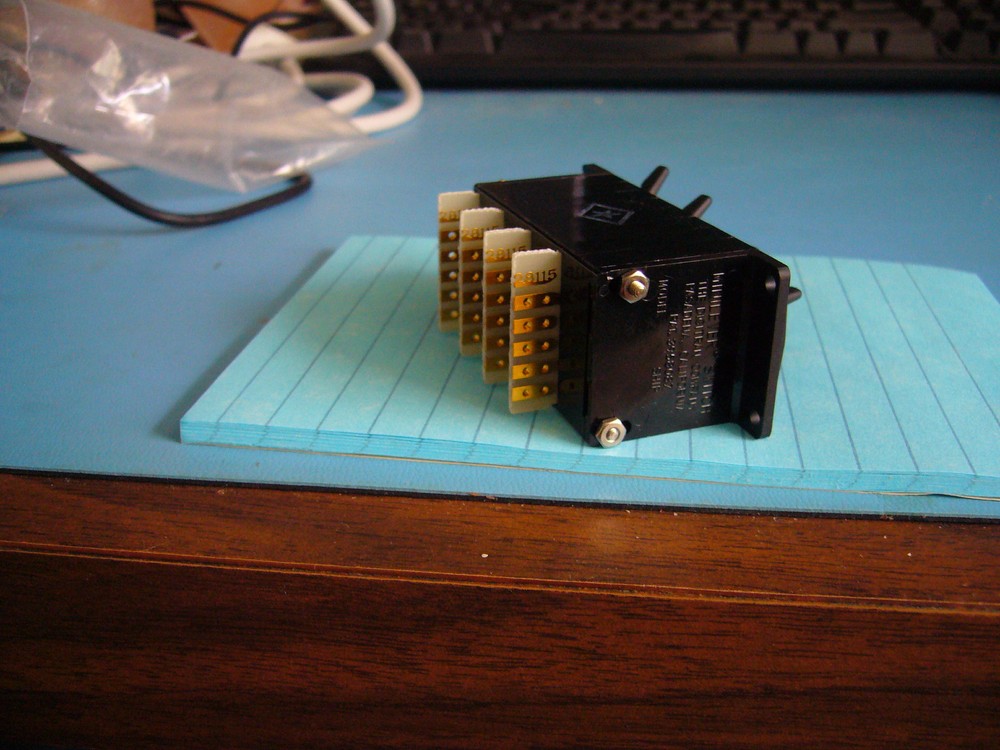 mini-lever- (DIGITRAN) 4-gang coded switch 28115-4