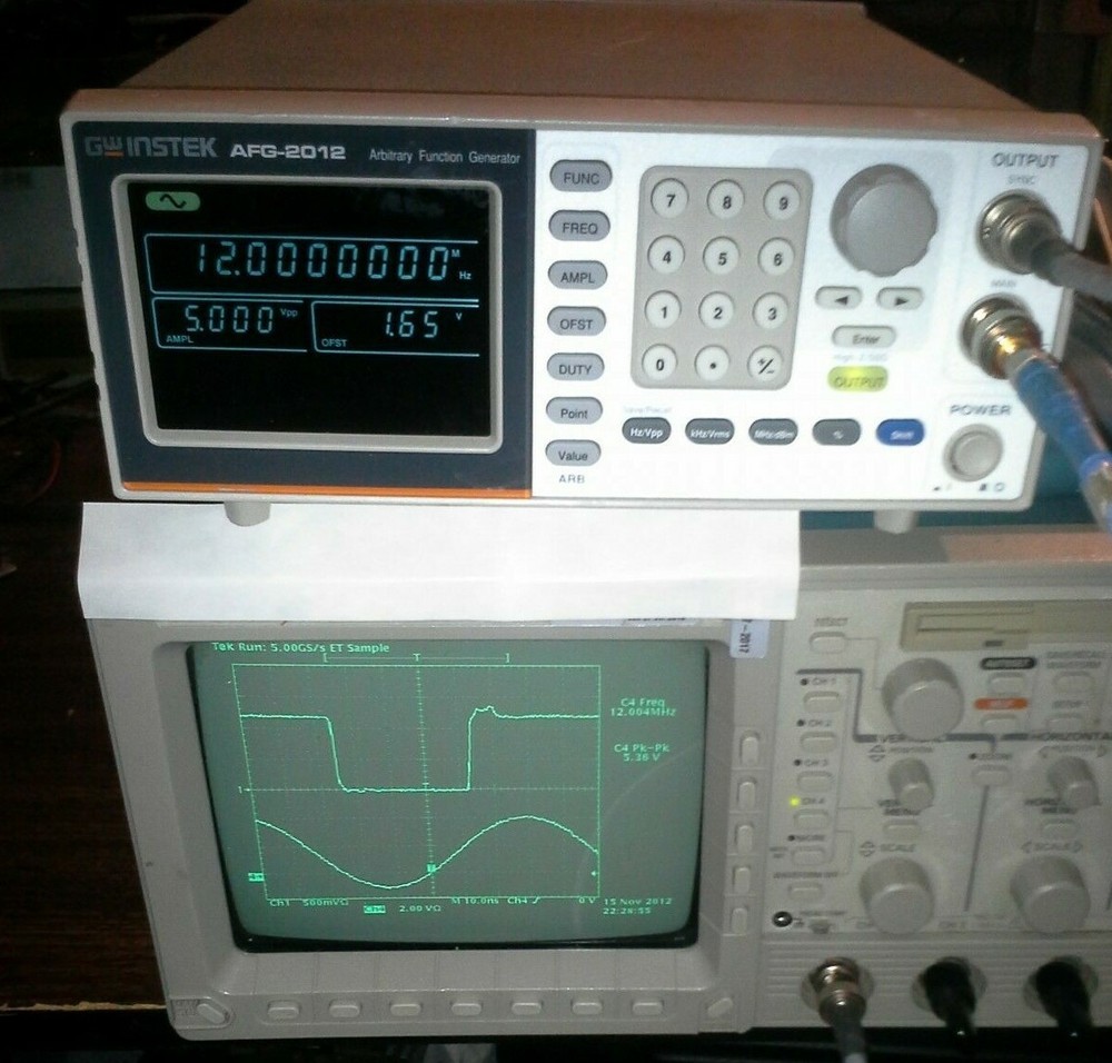 Instek AGG-2012 12 MHz Arbitrary Function Generator USB programmable 10V p-pk