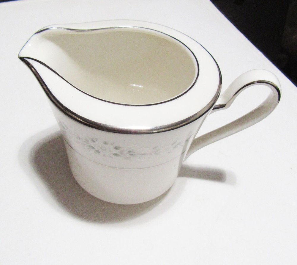 Noritake 7548 Creamer Heather