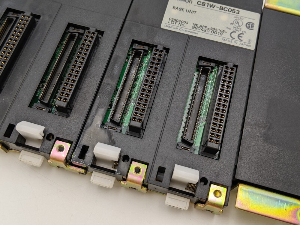 Omron CS1W-BC053 Base Unit CPU Central Processing Unit Backplane CS1 Series
