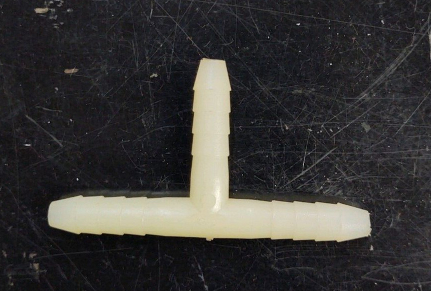 T14W TEE HOSE FITTING POLY