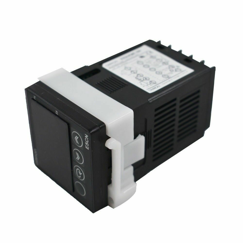 1PCS OMRON E5CN-R2MT-500100-240V Digital Temperature Controller with box