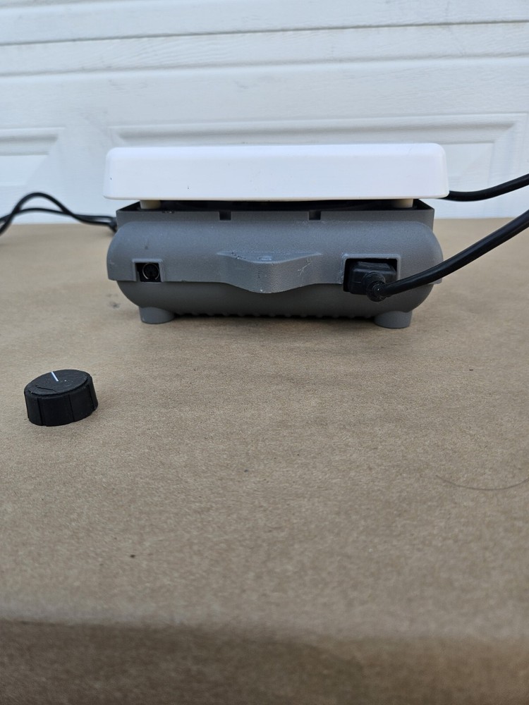 BROKEN KNOB - Corning PC-400D Digital Hot Plate Used
