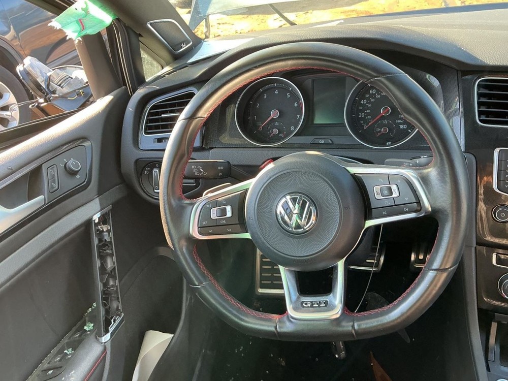 GTI 2017 Glove Box 4959866