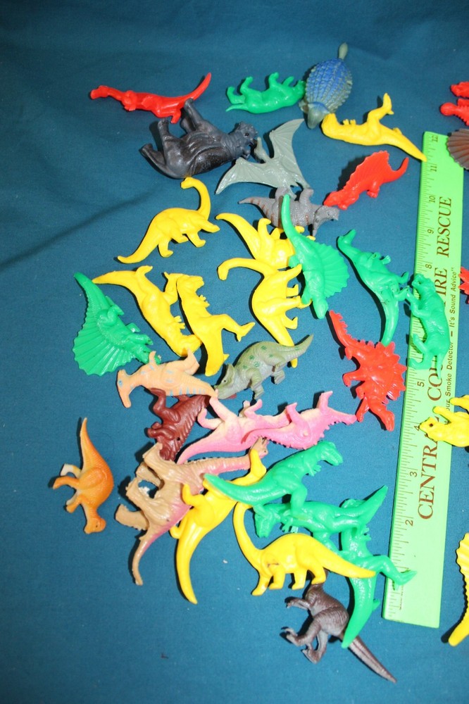 Plastic Dinosaur figures - 1970s+ prehistoric jurassic