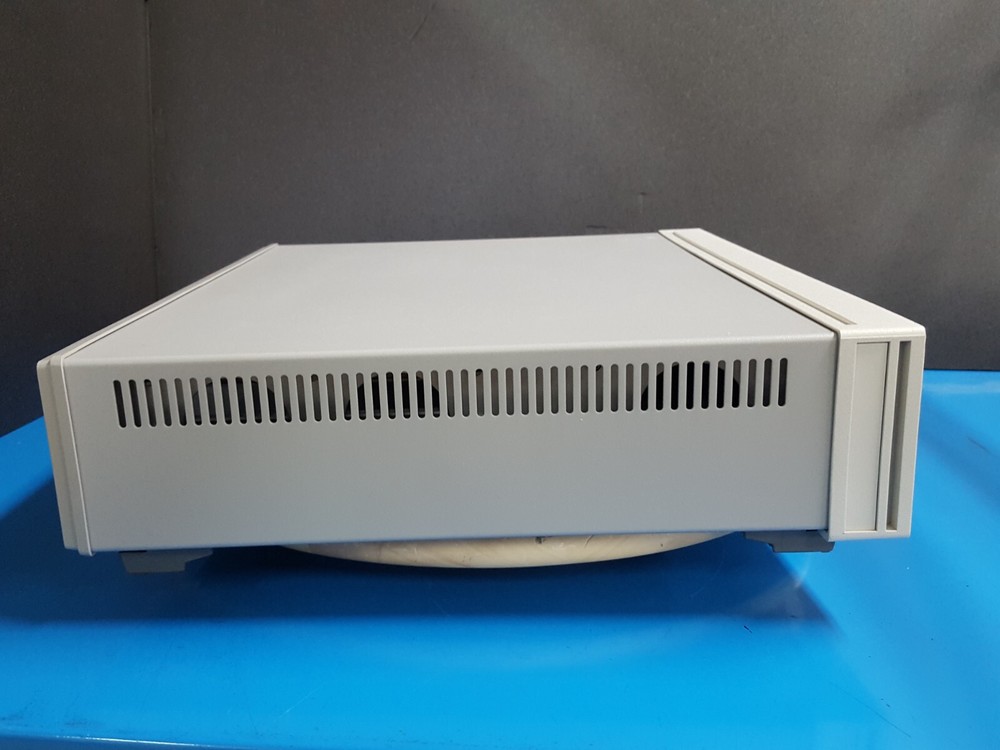 Agilent 3499A: Switch / Control System Main Frame (5609)