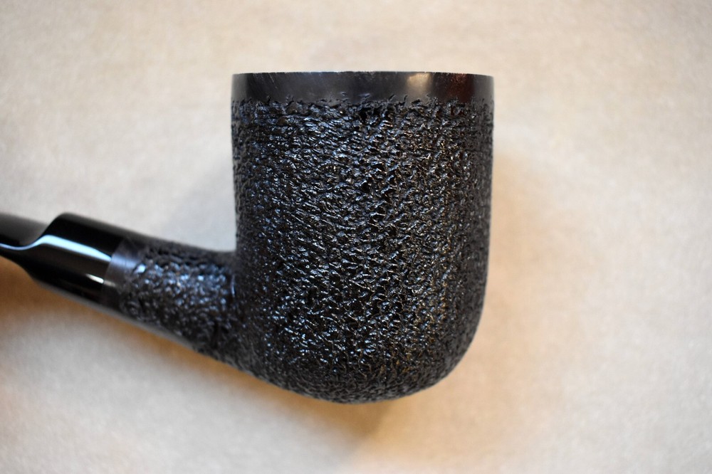 Moretti Pipe Huge Super Magnum Black Rusticated Freehand