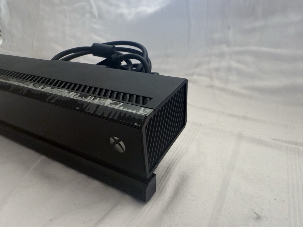 Kinect Xbox One Microsoft Wired Motion Sensor Black Model 1520 OEM Used