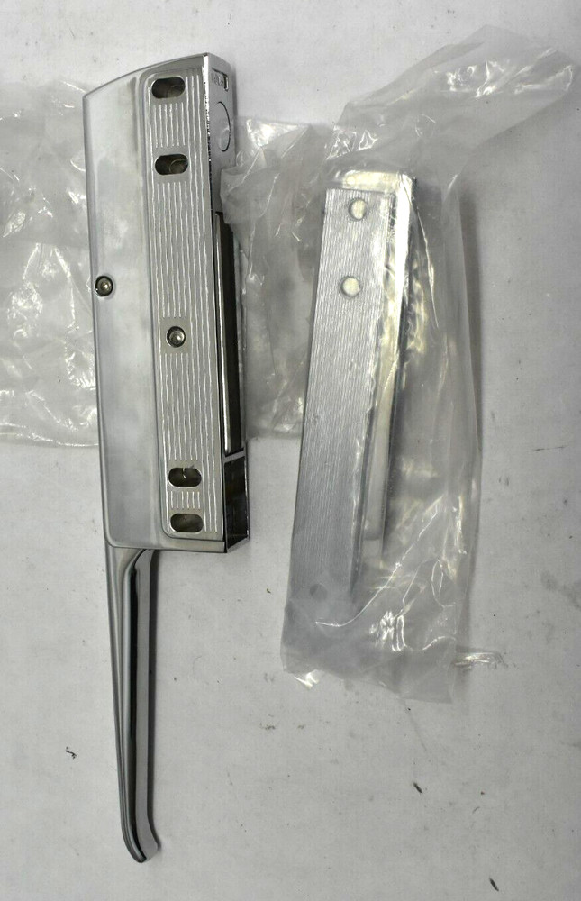 Component Hardware Group Heavy Duty Magnetic Latch Die-Cast R25 Chrome Handle