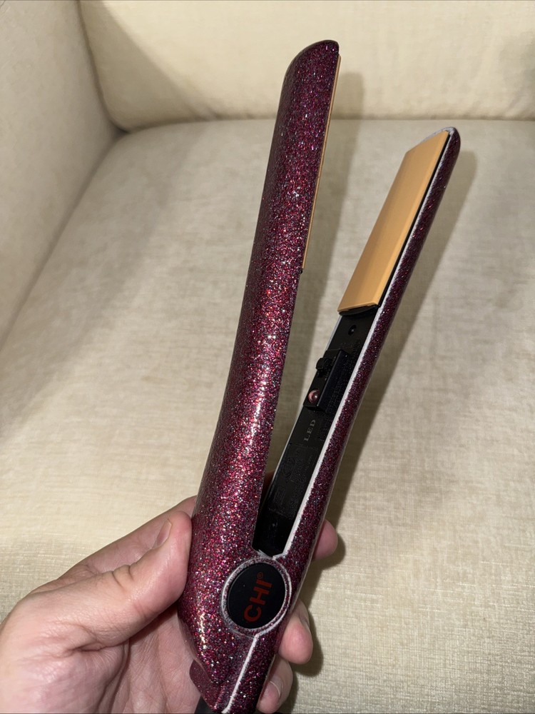 Chi Ceramic Flat Iron Glitter pink Works Great! Excellent Used Condition
