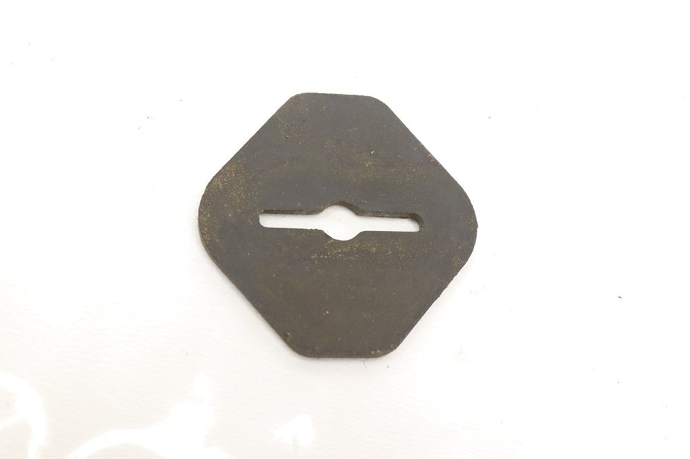 Can-Am Commander MAX 1000R DPS 18 Support Plate Front Upper Deflector #2 52208