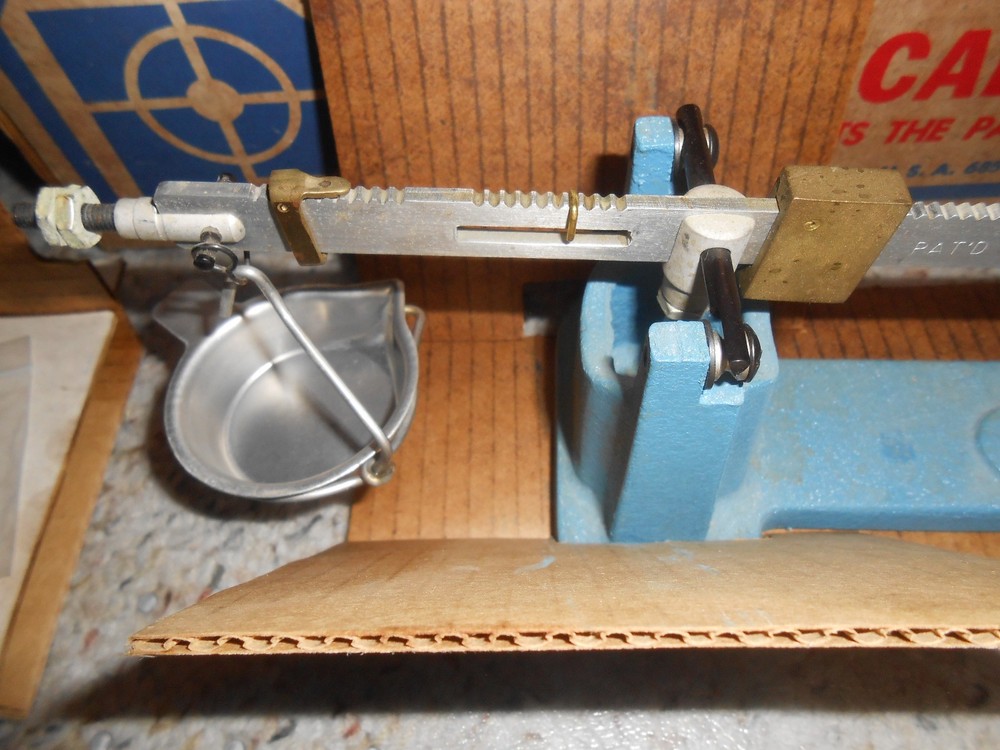 VINTAGE PACIFIC RELOADING POWDER MEASURE Scale